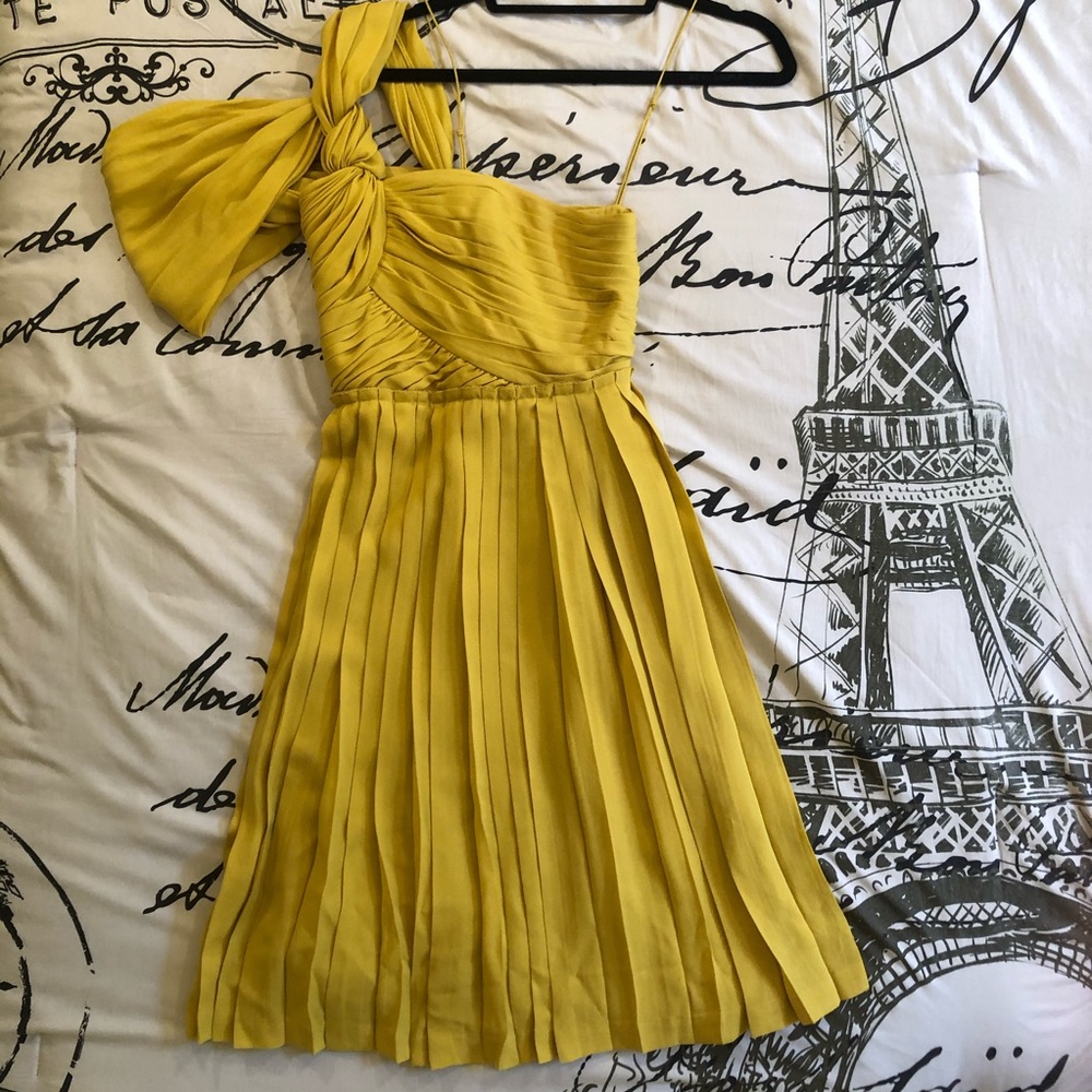 Gossip Girl dress worn by Blair Waldorf!